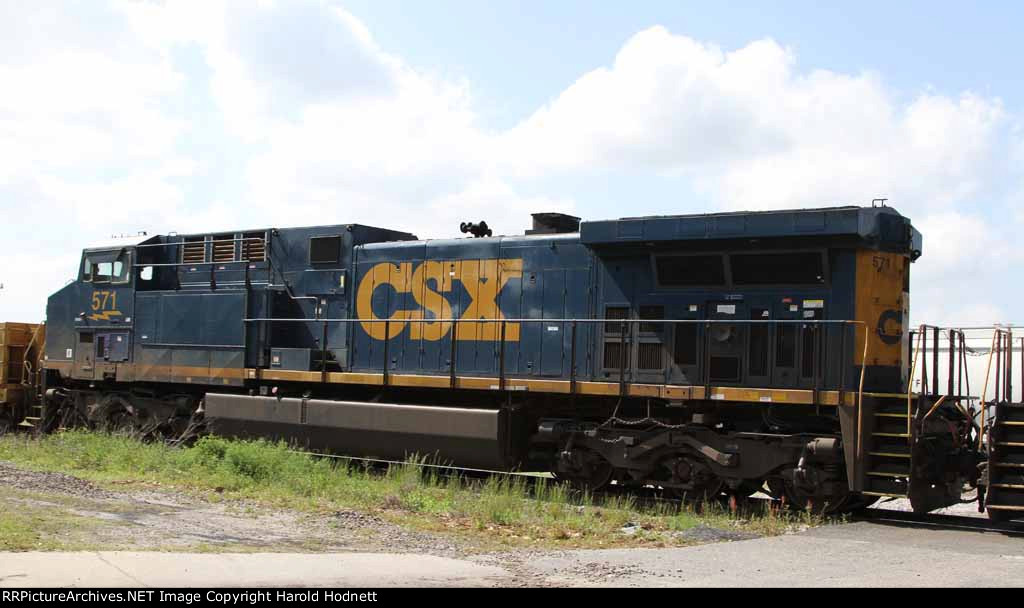 CSX 571